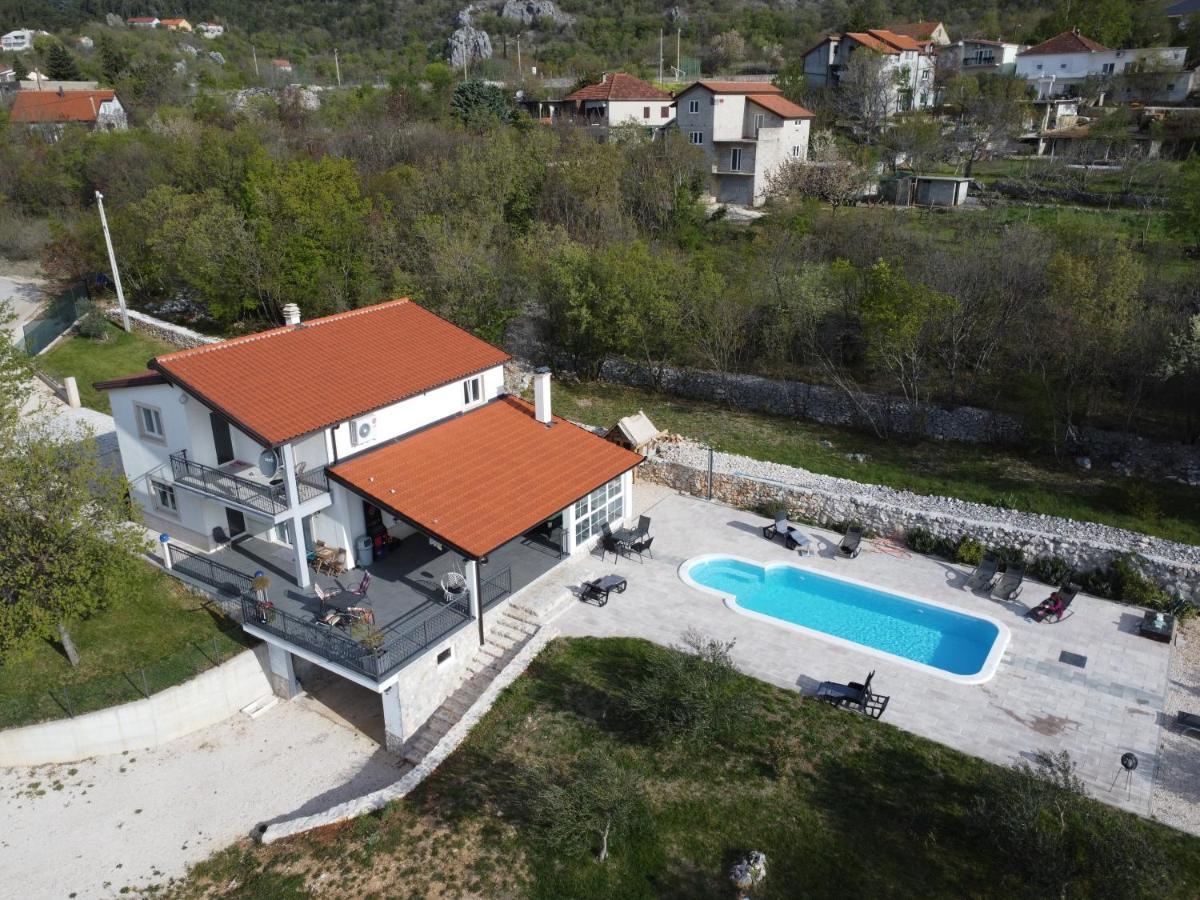 Jakov I Filip Imotski Kültér fotó